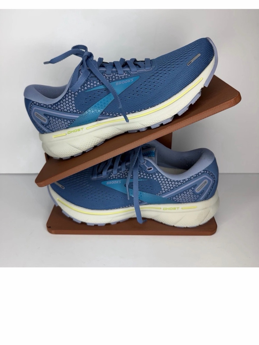 BROOKS Ghost 14 Womens Size 6 Blue Ocean Oyster Running Walking Shoes